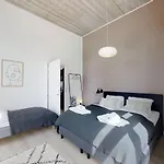 The By Daniel&jacob's